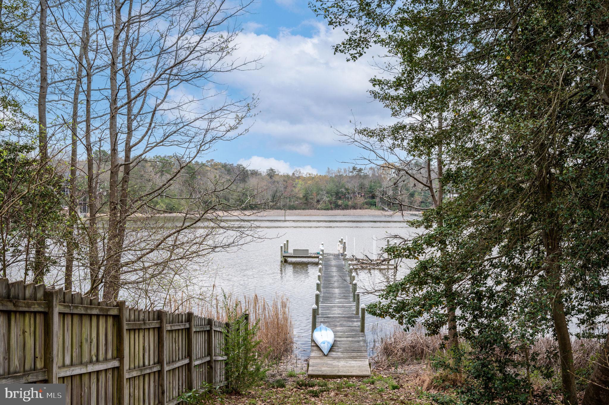 444 Swan Point Ln
