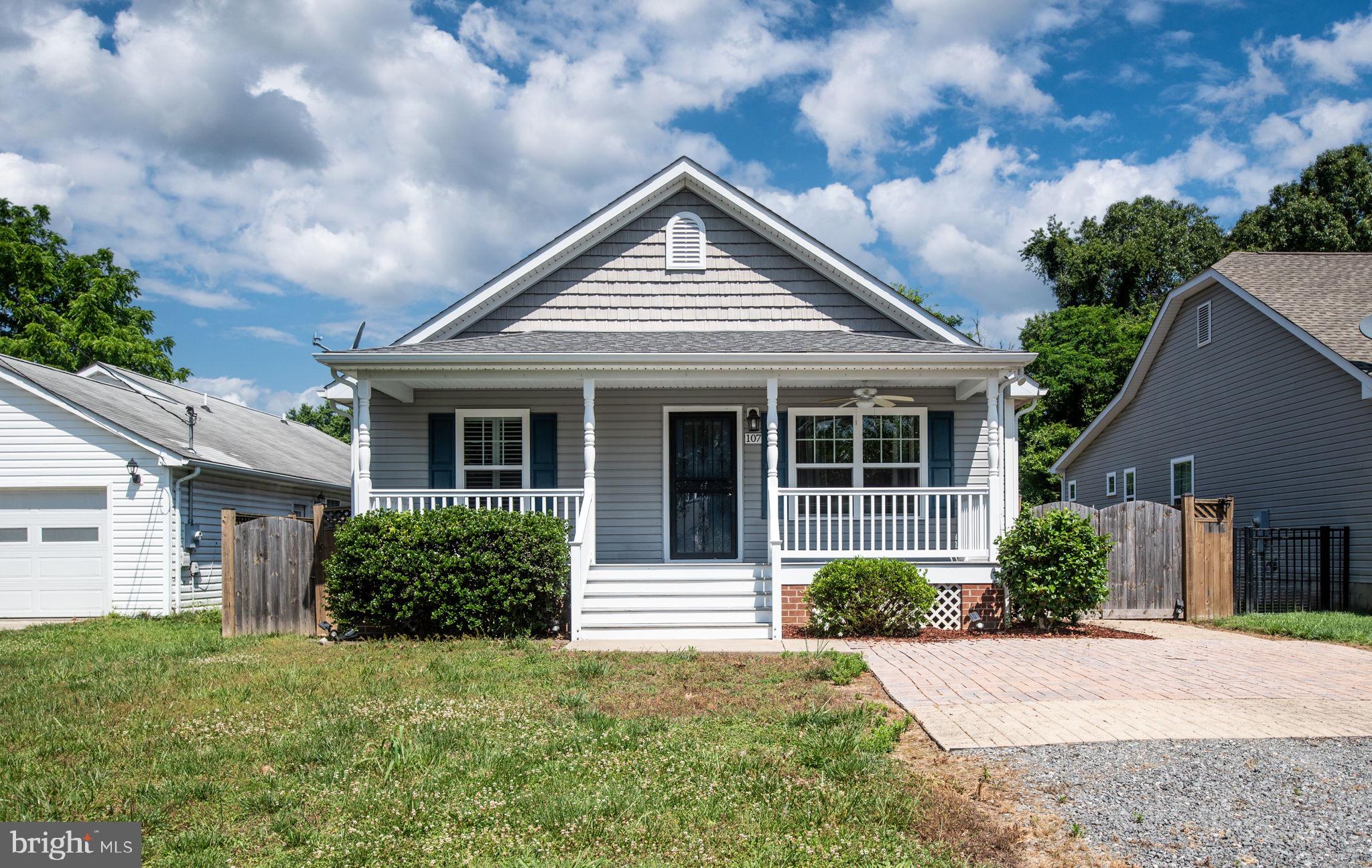 107 2nd St