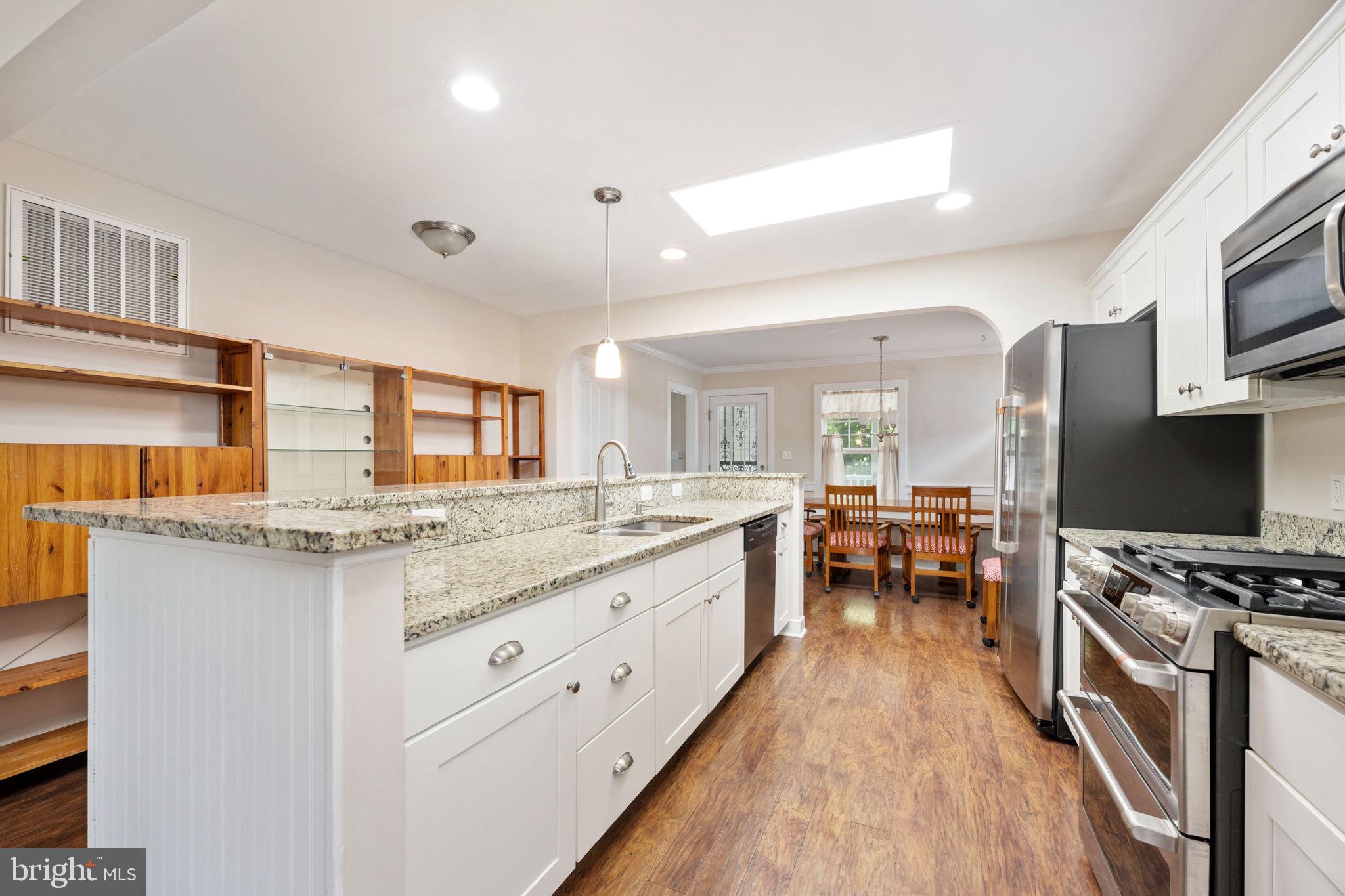 107 2nd St