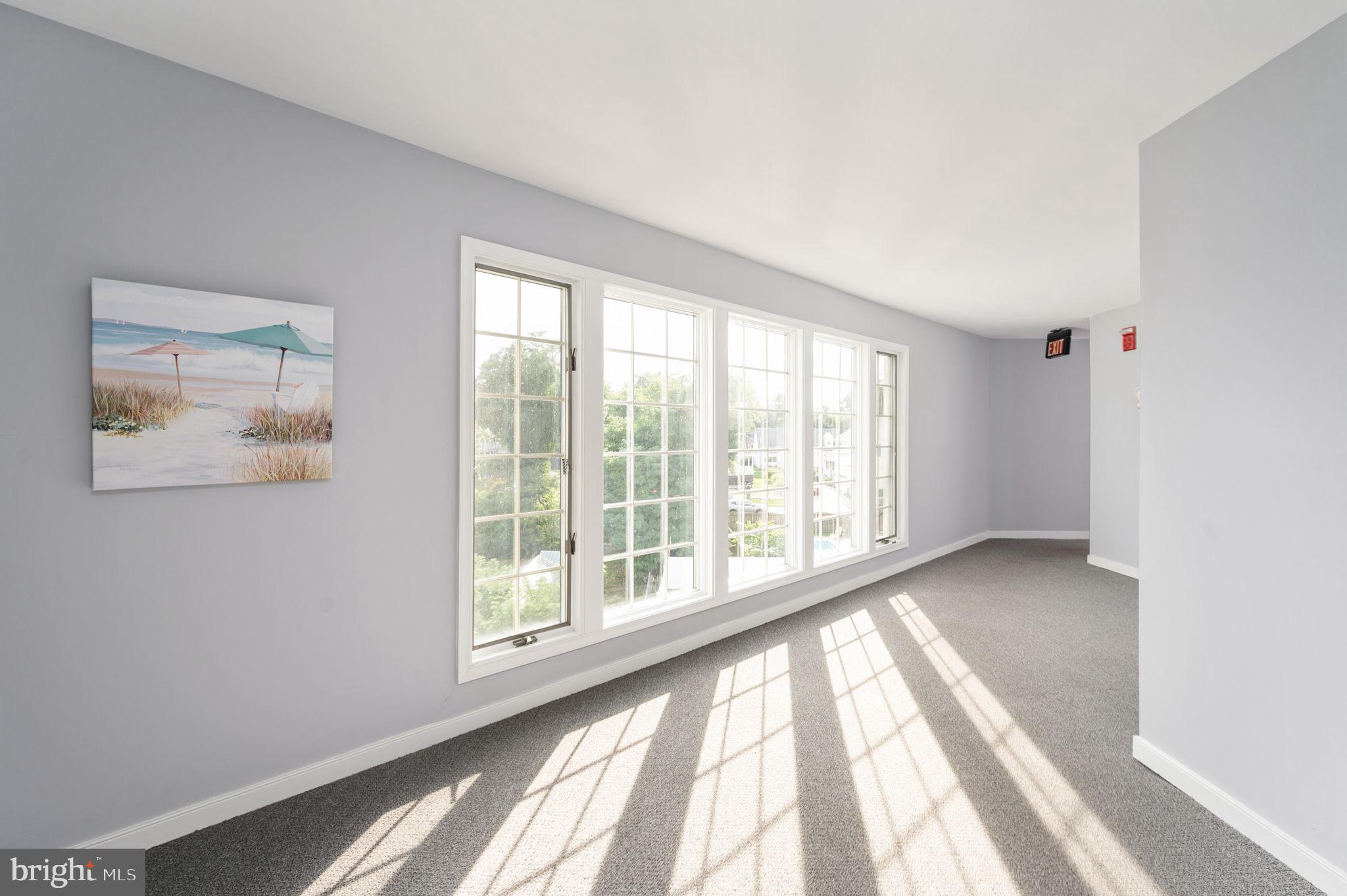17 Lincoln Ave #304