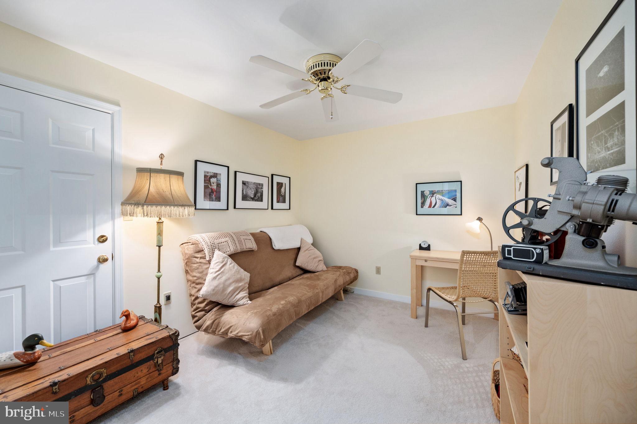 17 Lincoln Ave #304