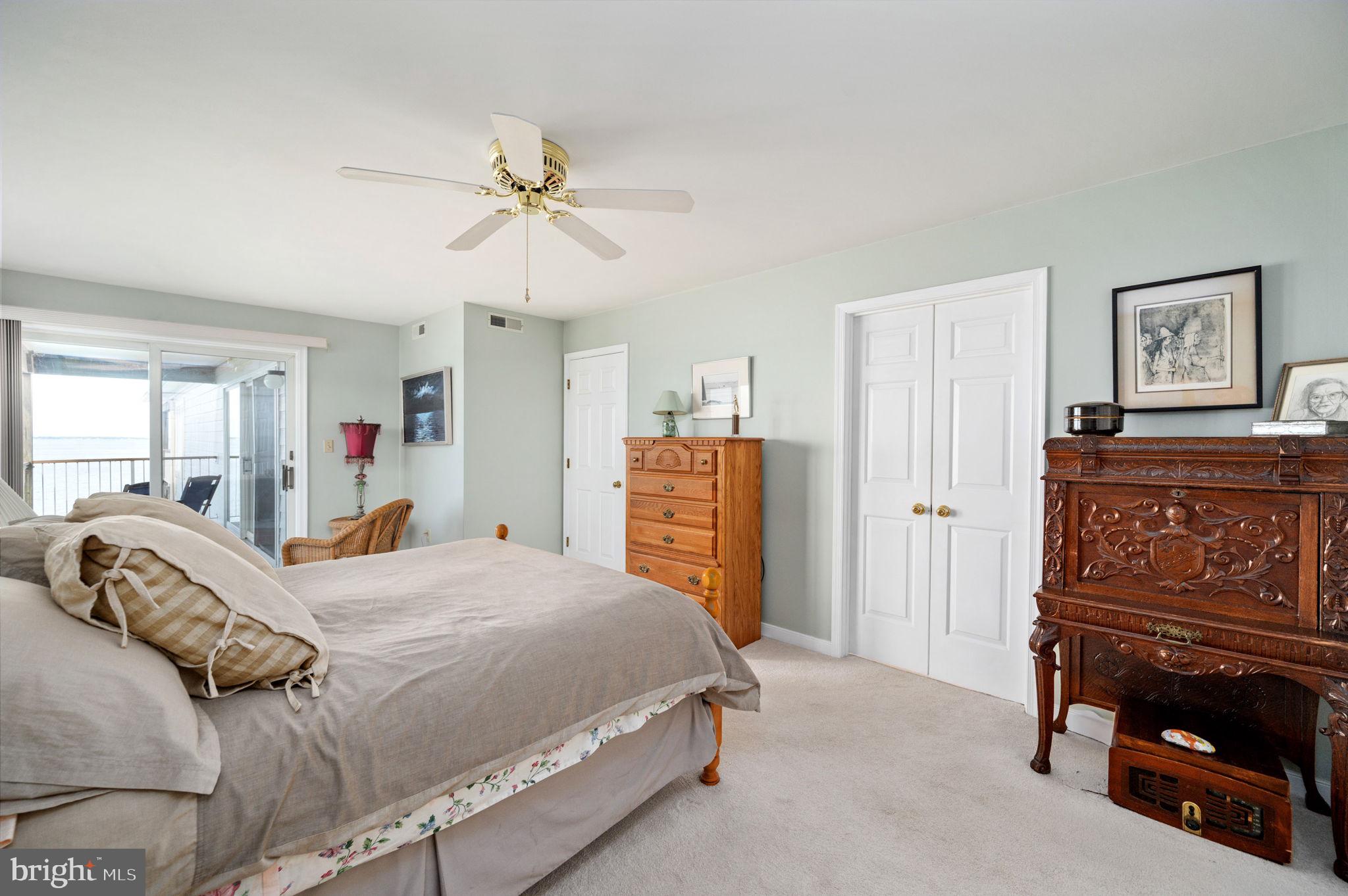 17 Lincoln Ave #304
