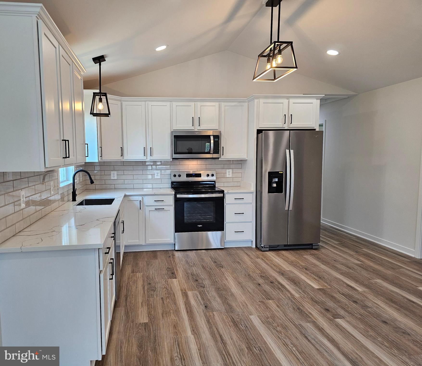 113 1st St