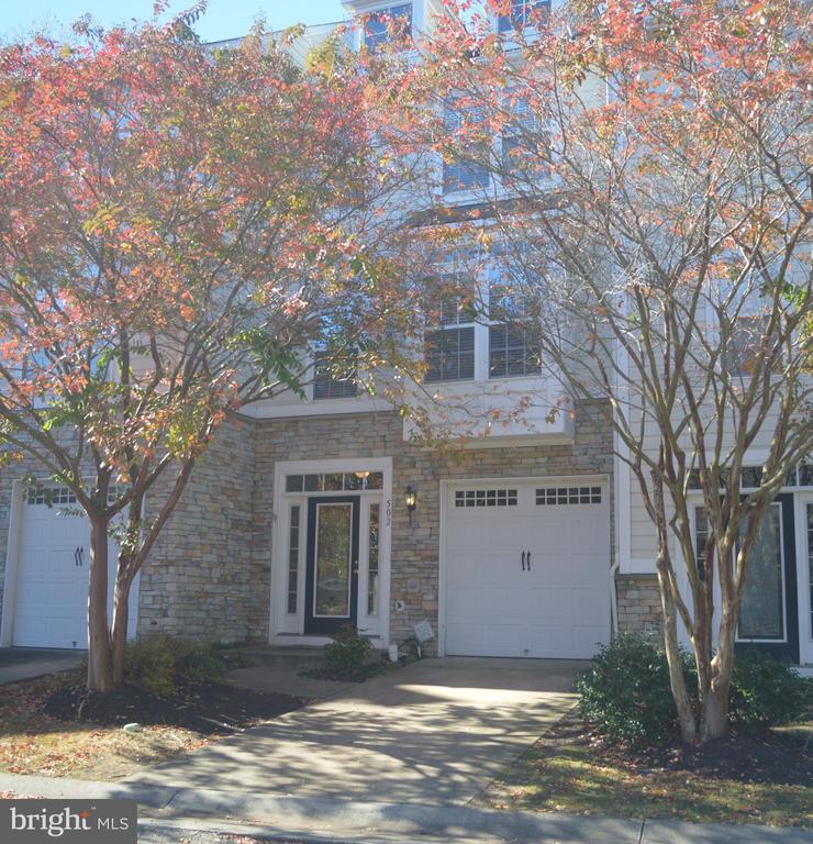 502 MONROE POINT