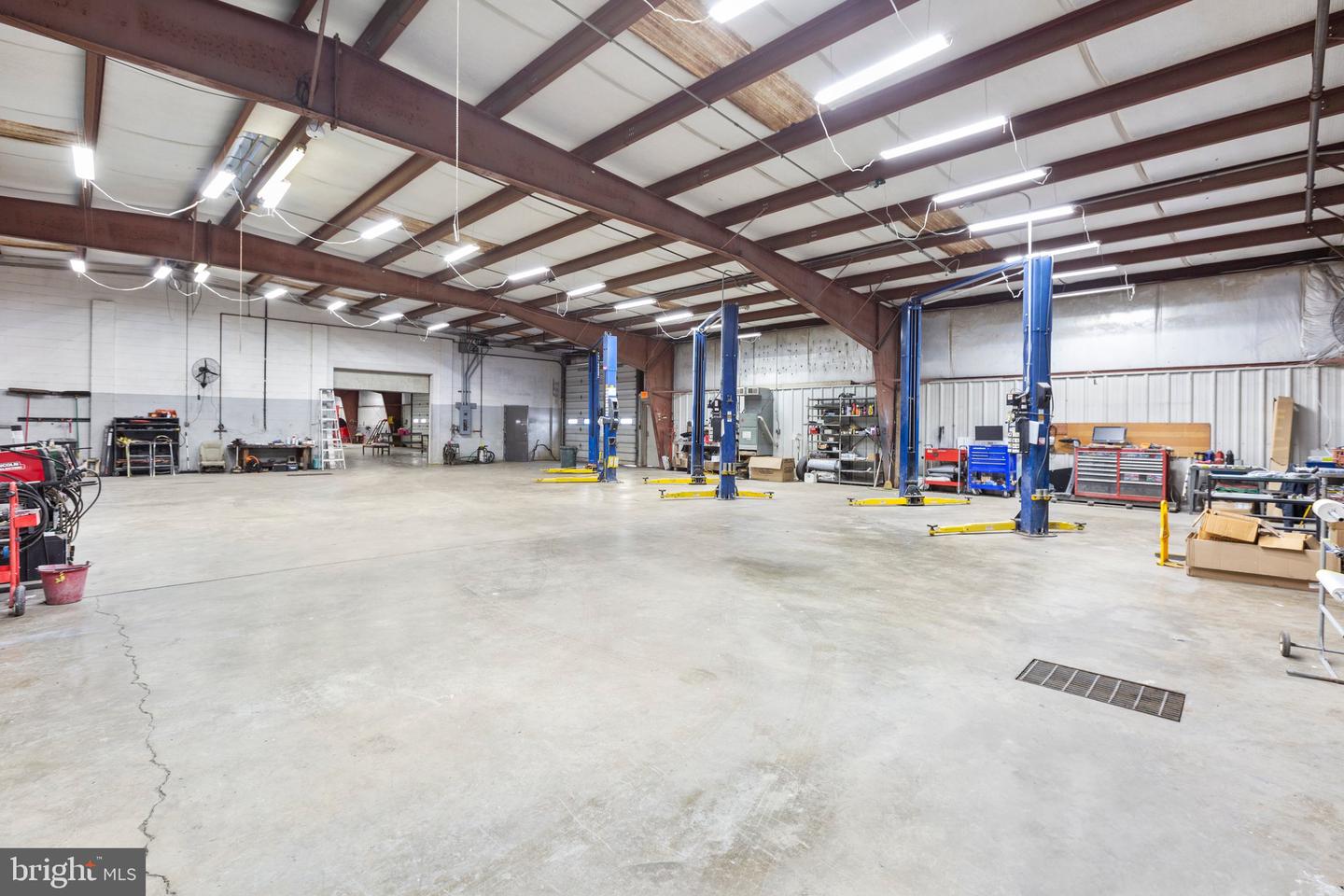 913 Longfield Rd