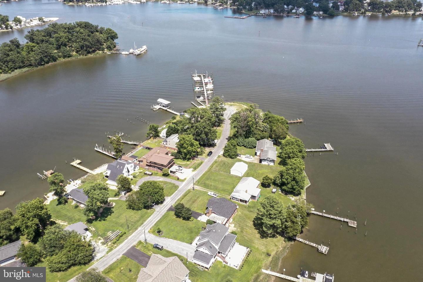 43 Monroe Dr