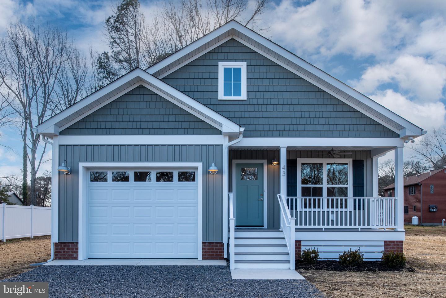 43 Monroe Dr