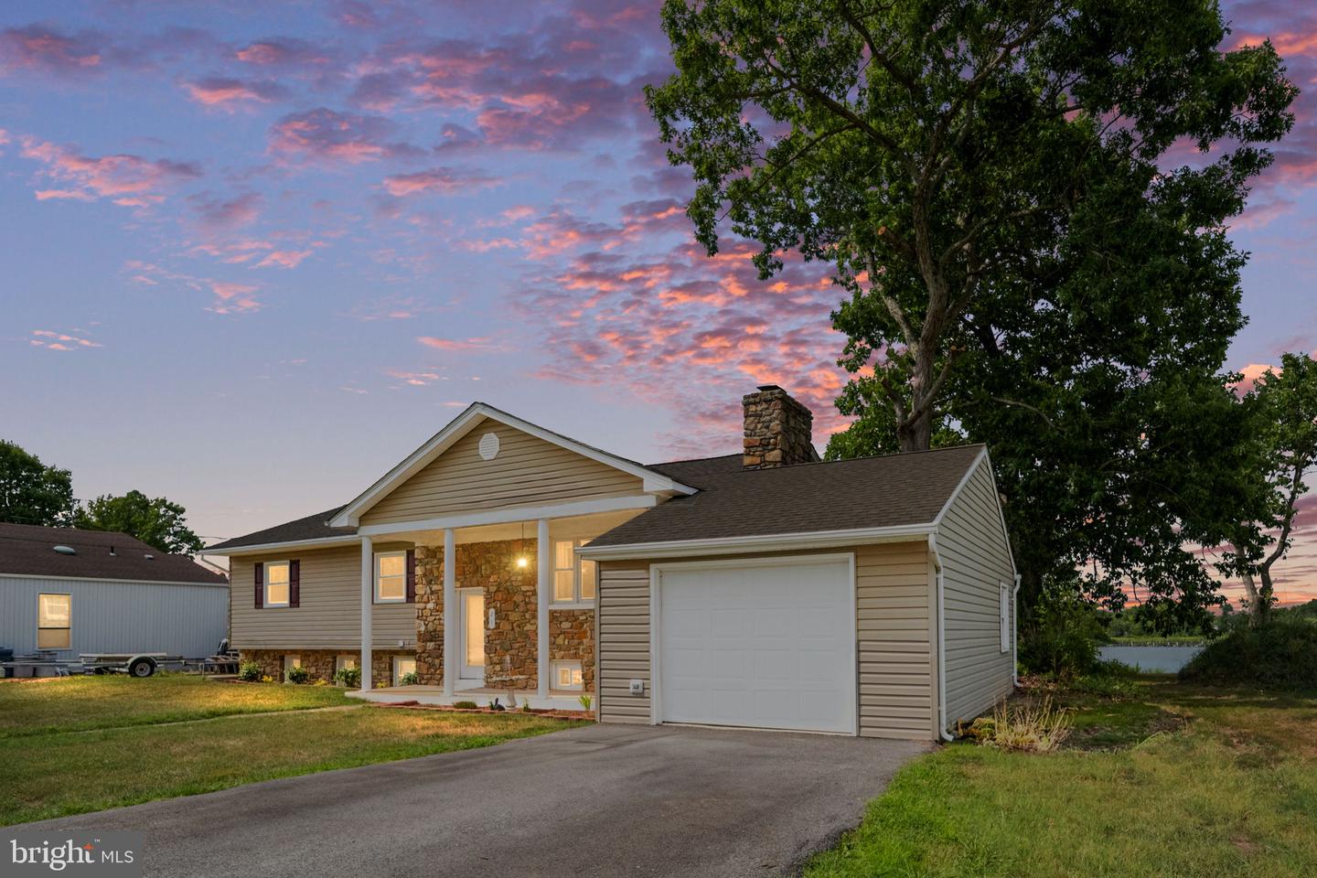 21 Waterview Pt