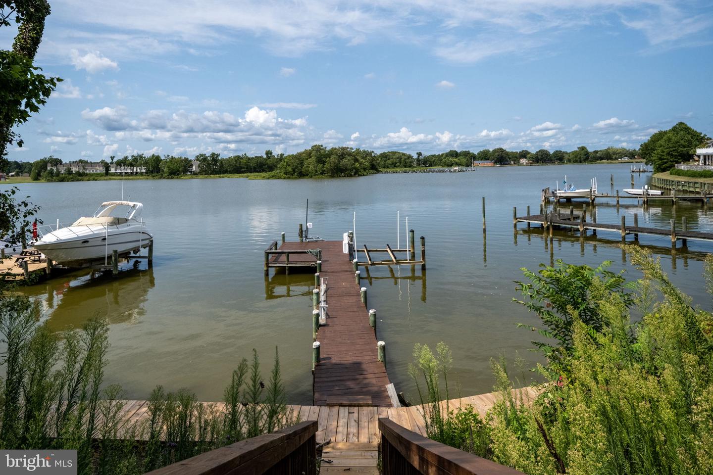 21 Waterview Pt