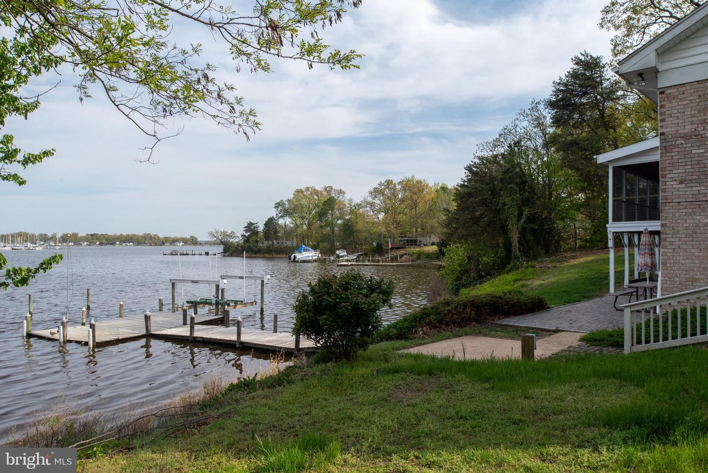36 Waterview Point