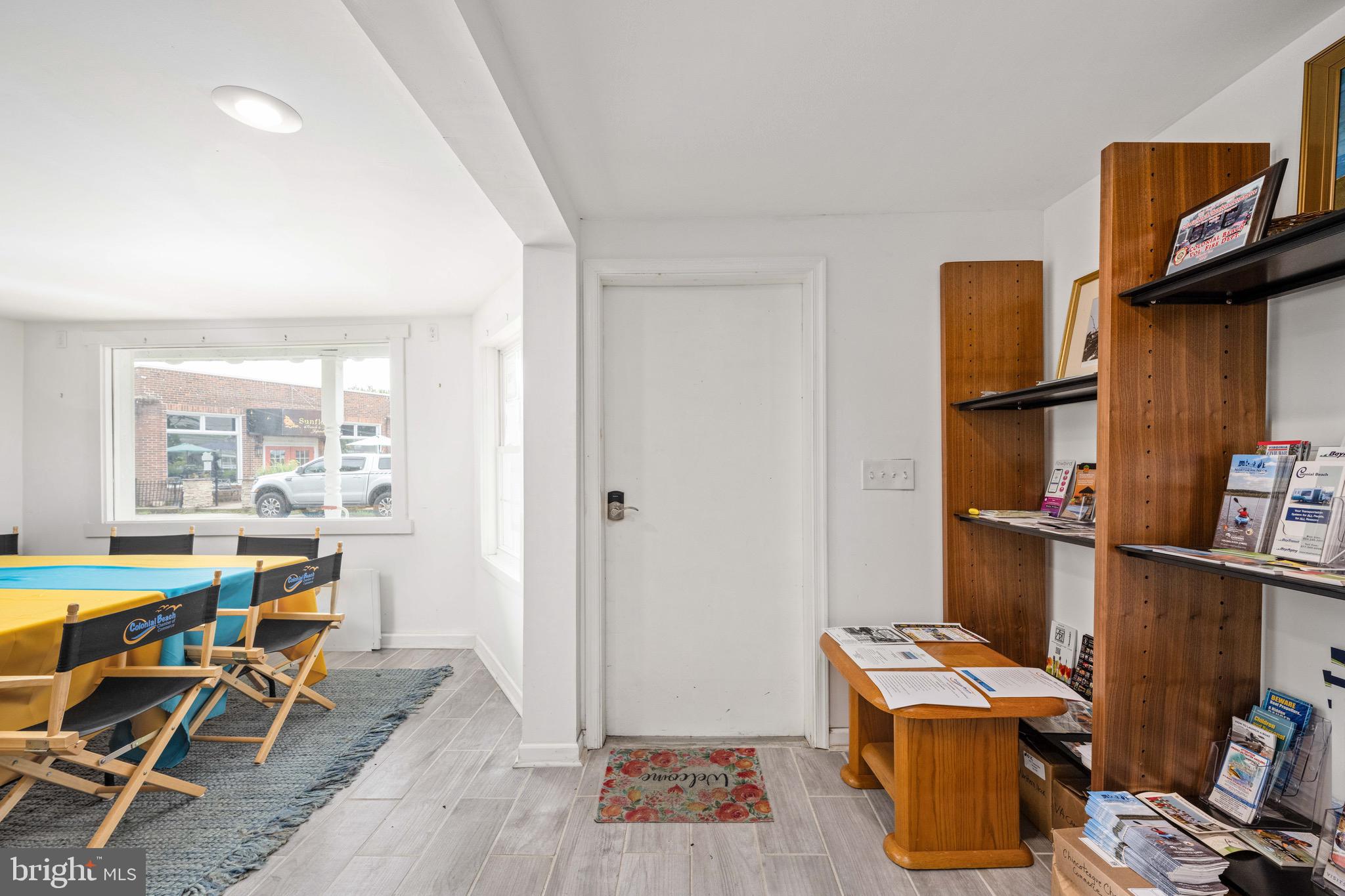 215 N Irving Ave