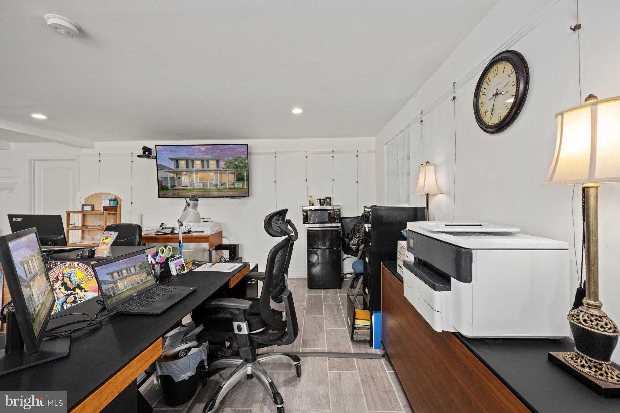 215 N Irving Ave