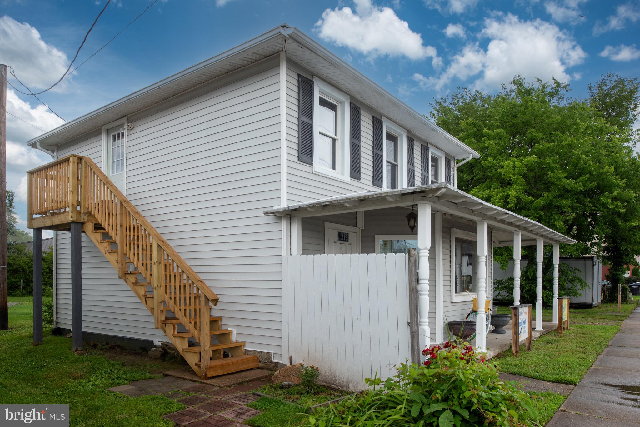 215 N Irving Ave