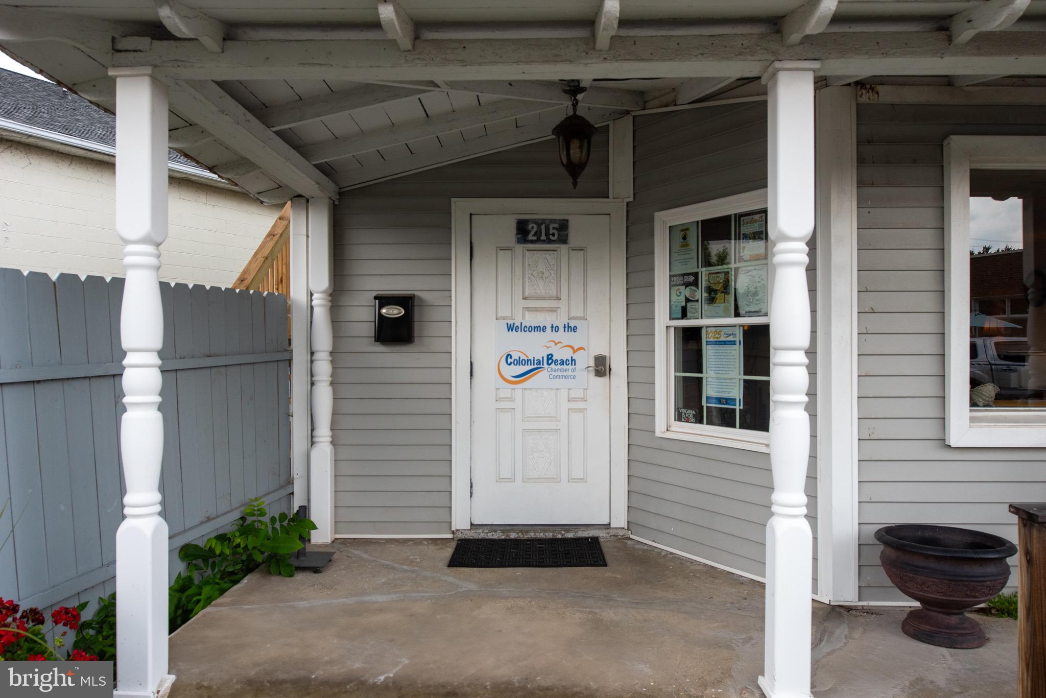 215 N Irving Ave