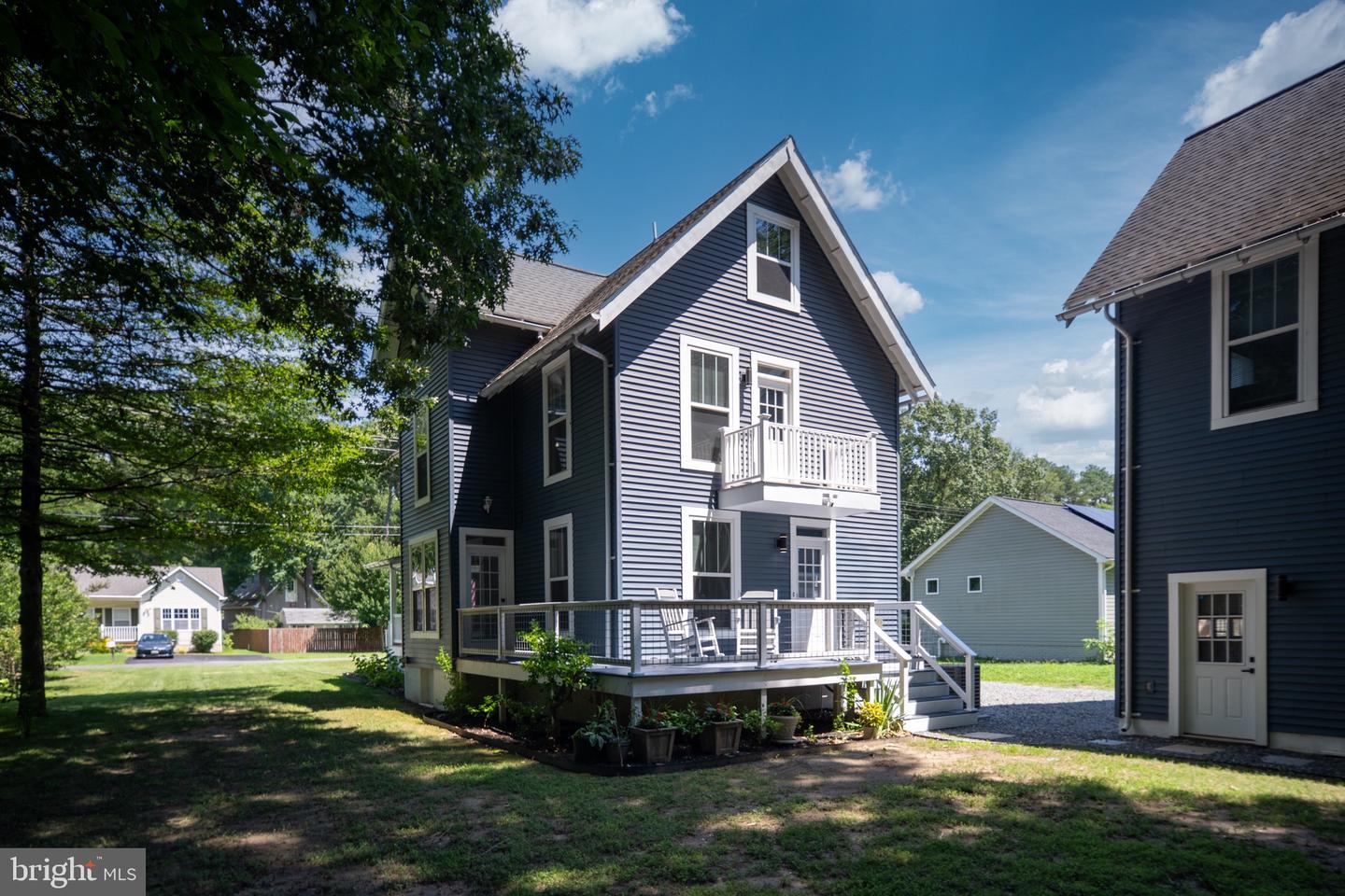 449 Wakefield Dr