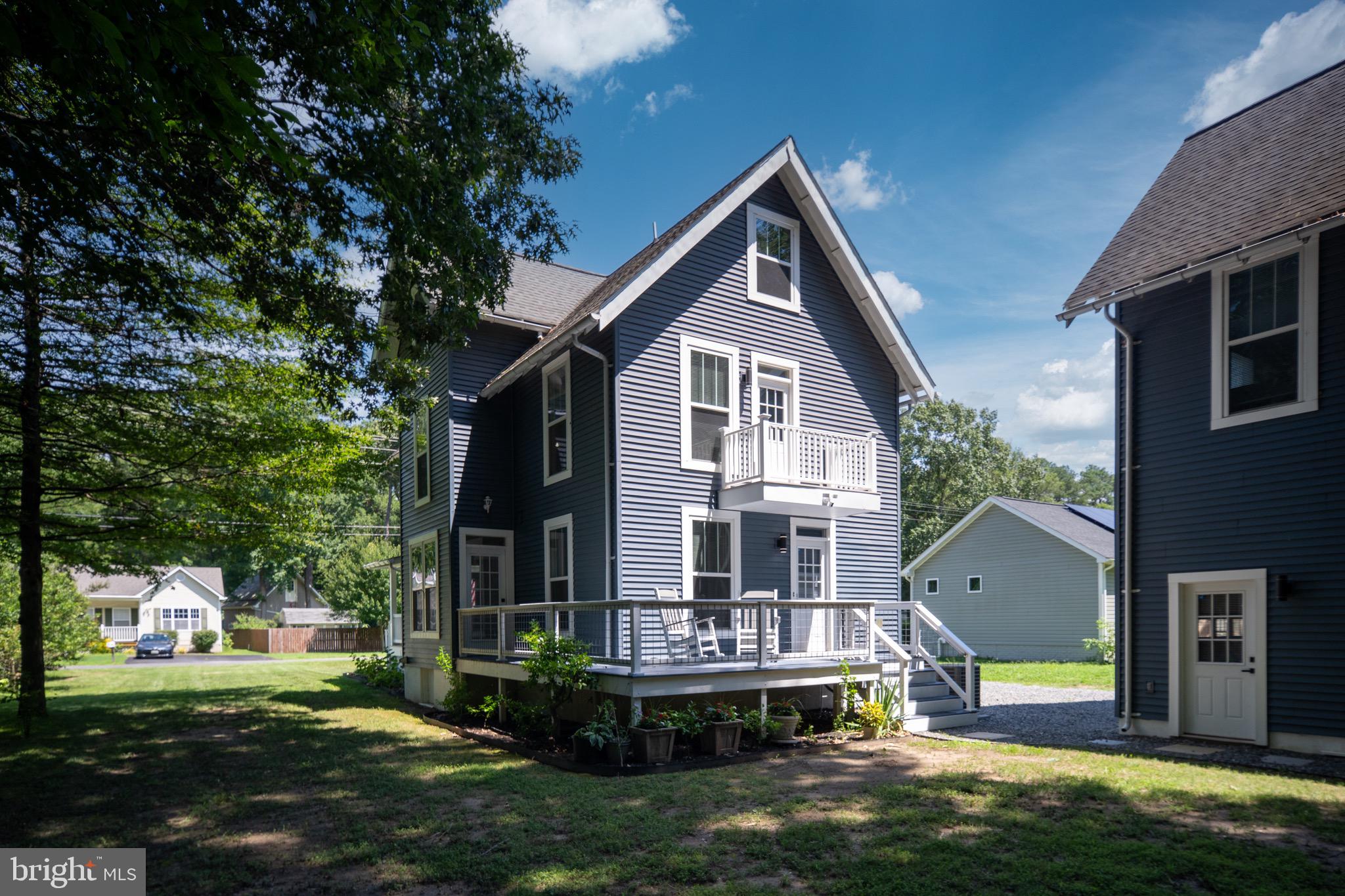 449 Wakefield Dr