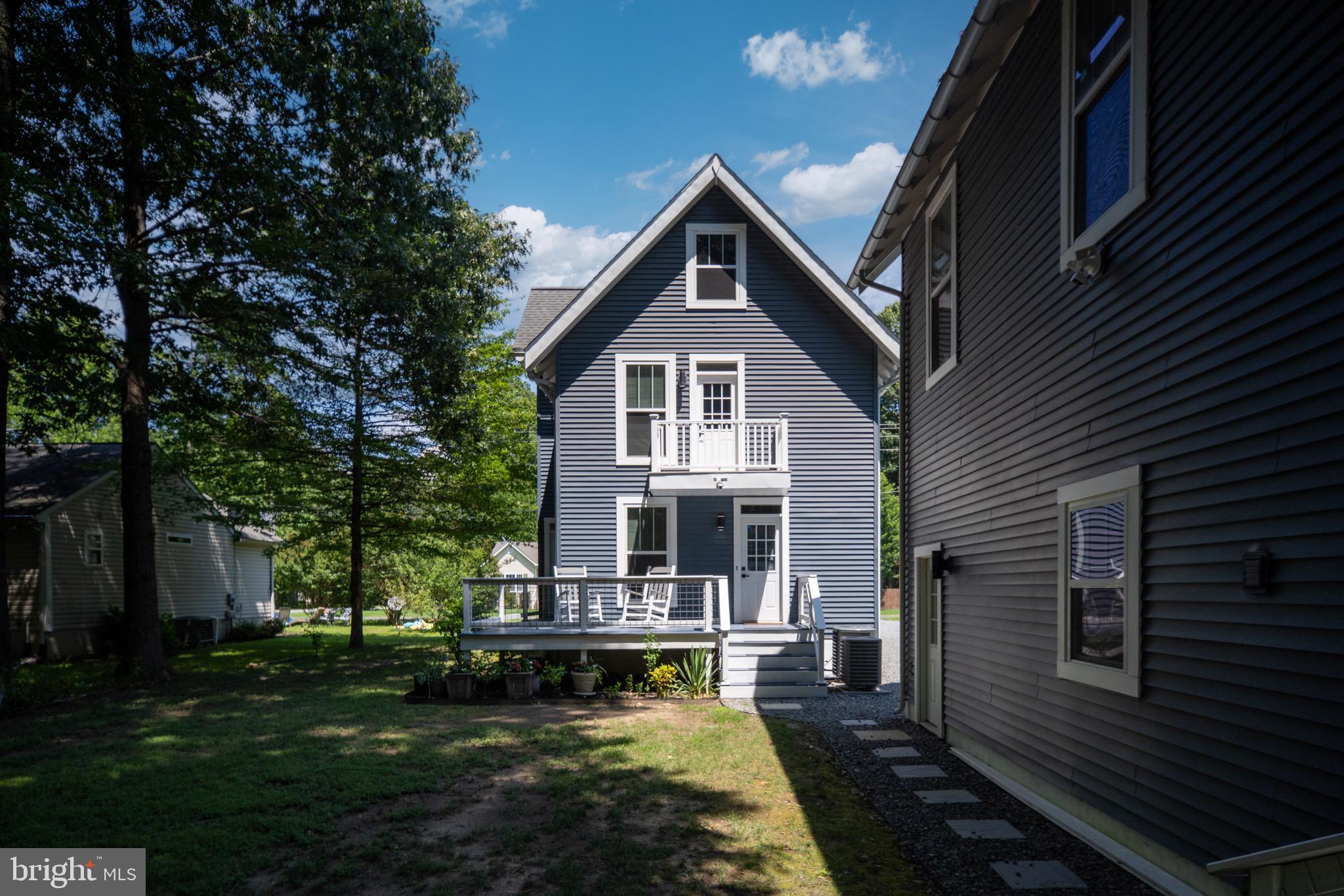 449 Wakefield Dr