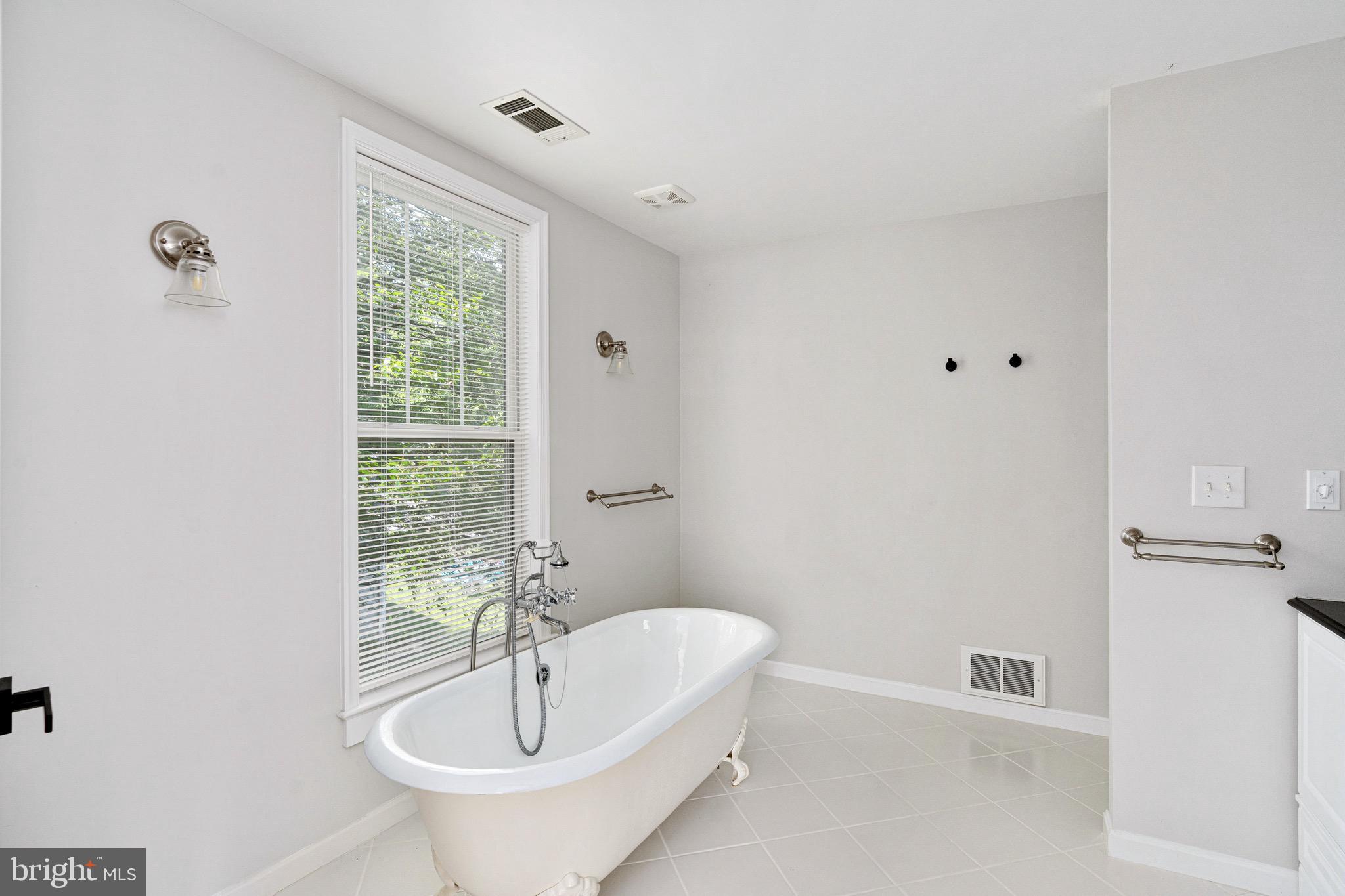 449 Wakefield Dr