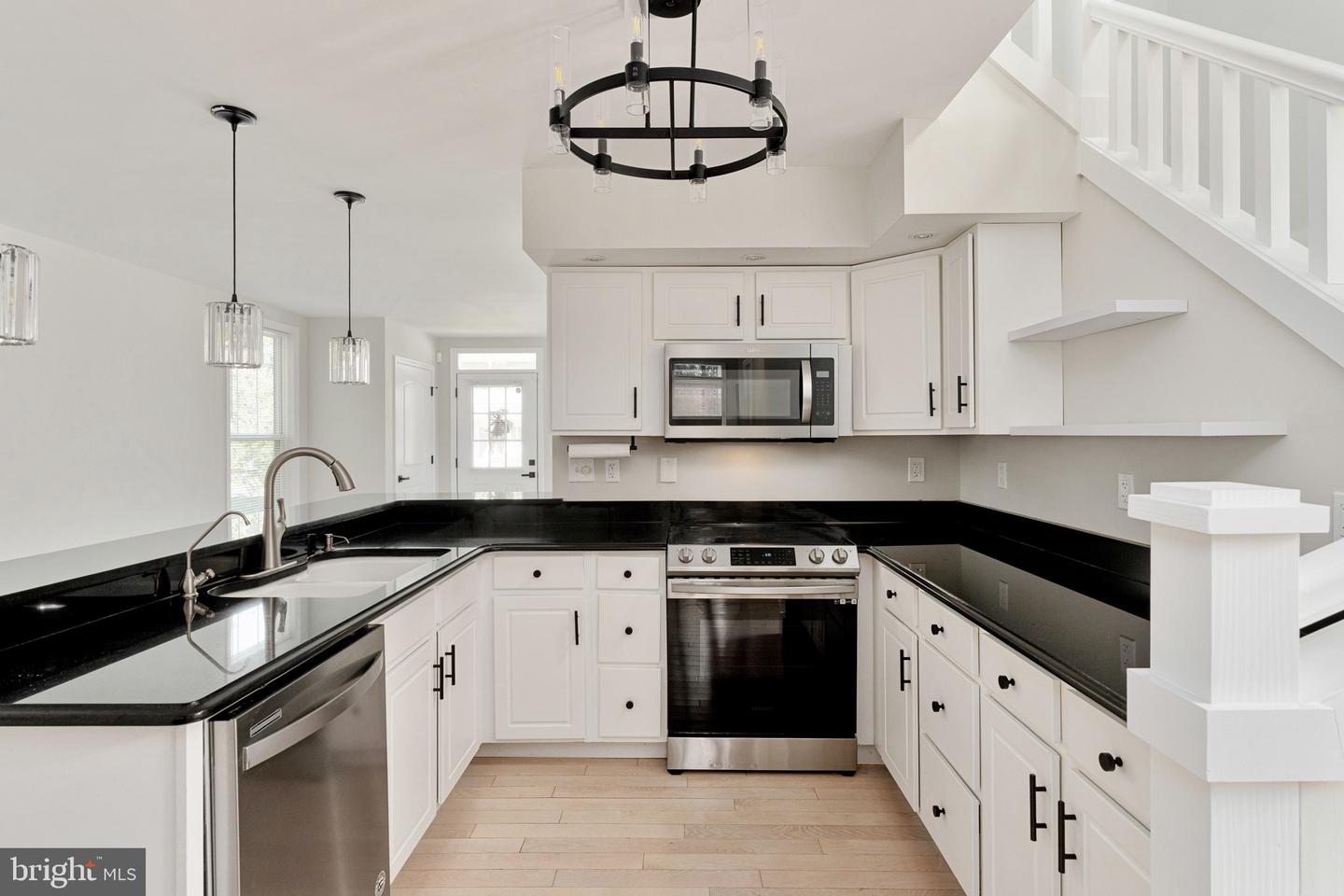 449 Wakefield Dr