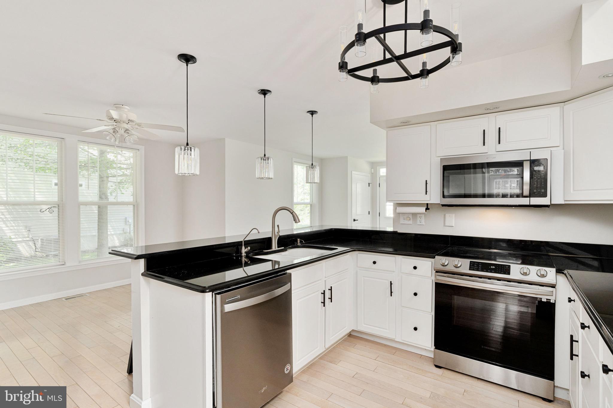 449 Wakefield Dr