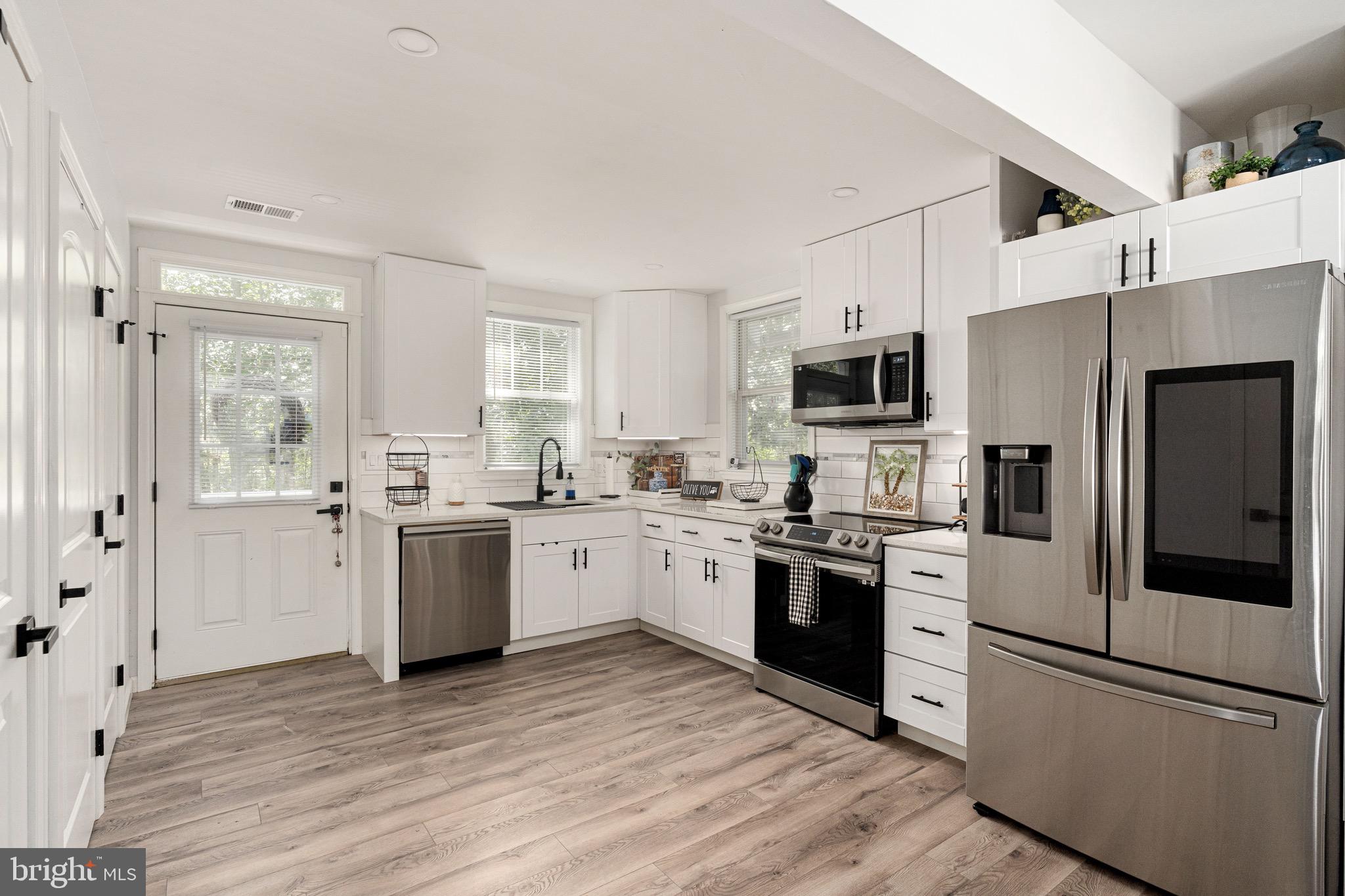 449 Wakefield Dr