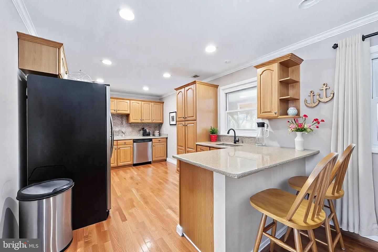 21 WATERVIEW POINT