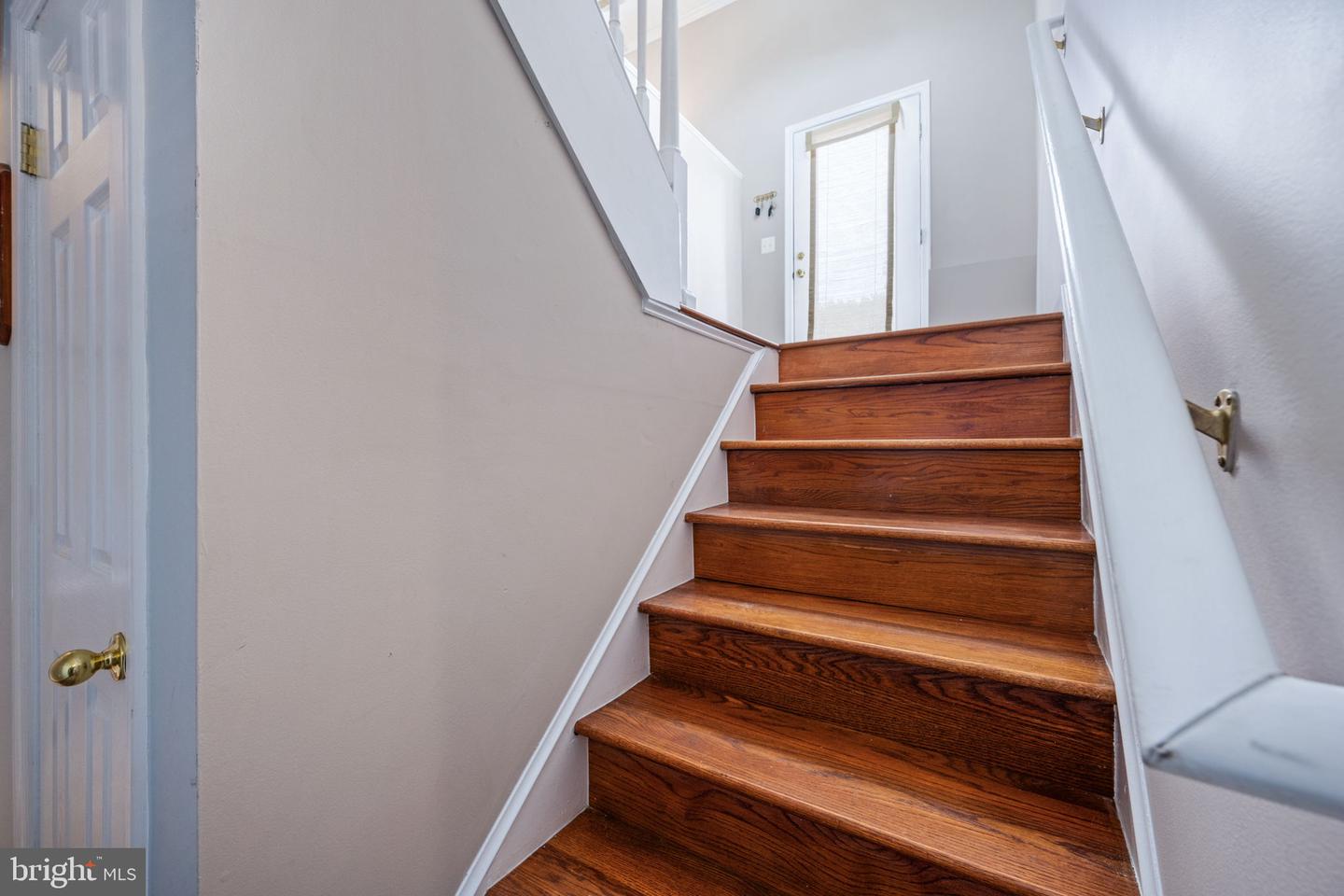 21 WATERVIEW POINT