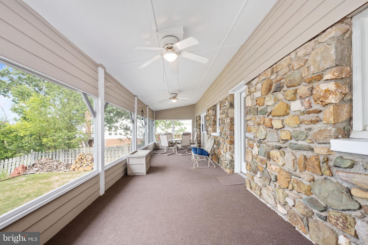 21 WATERVIEW POINT