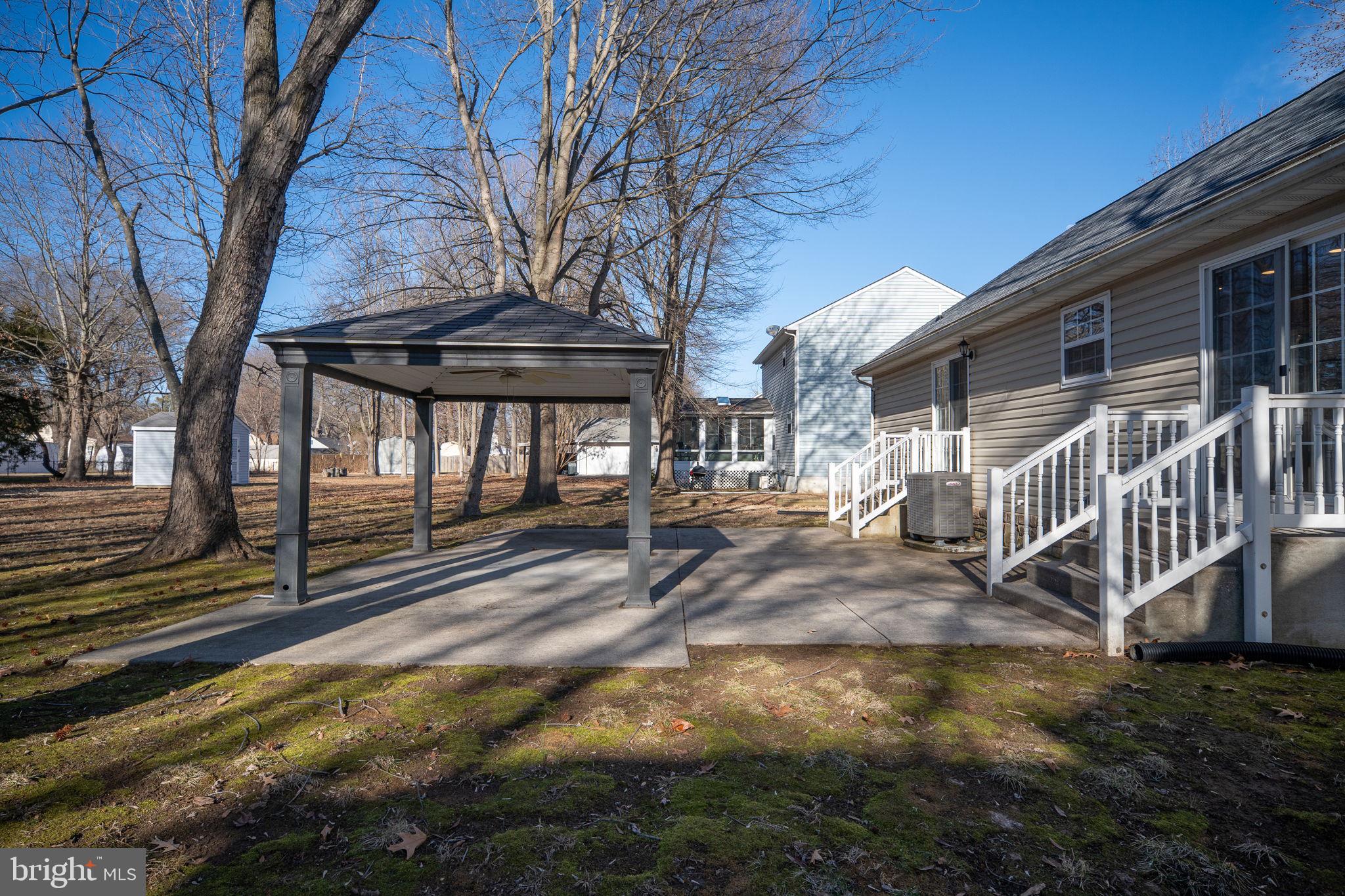 219 SANTA MARIA AVENUE