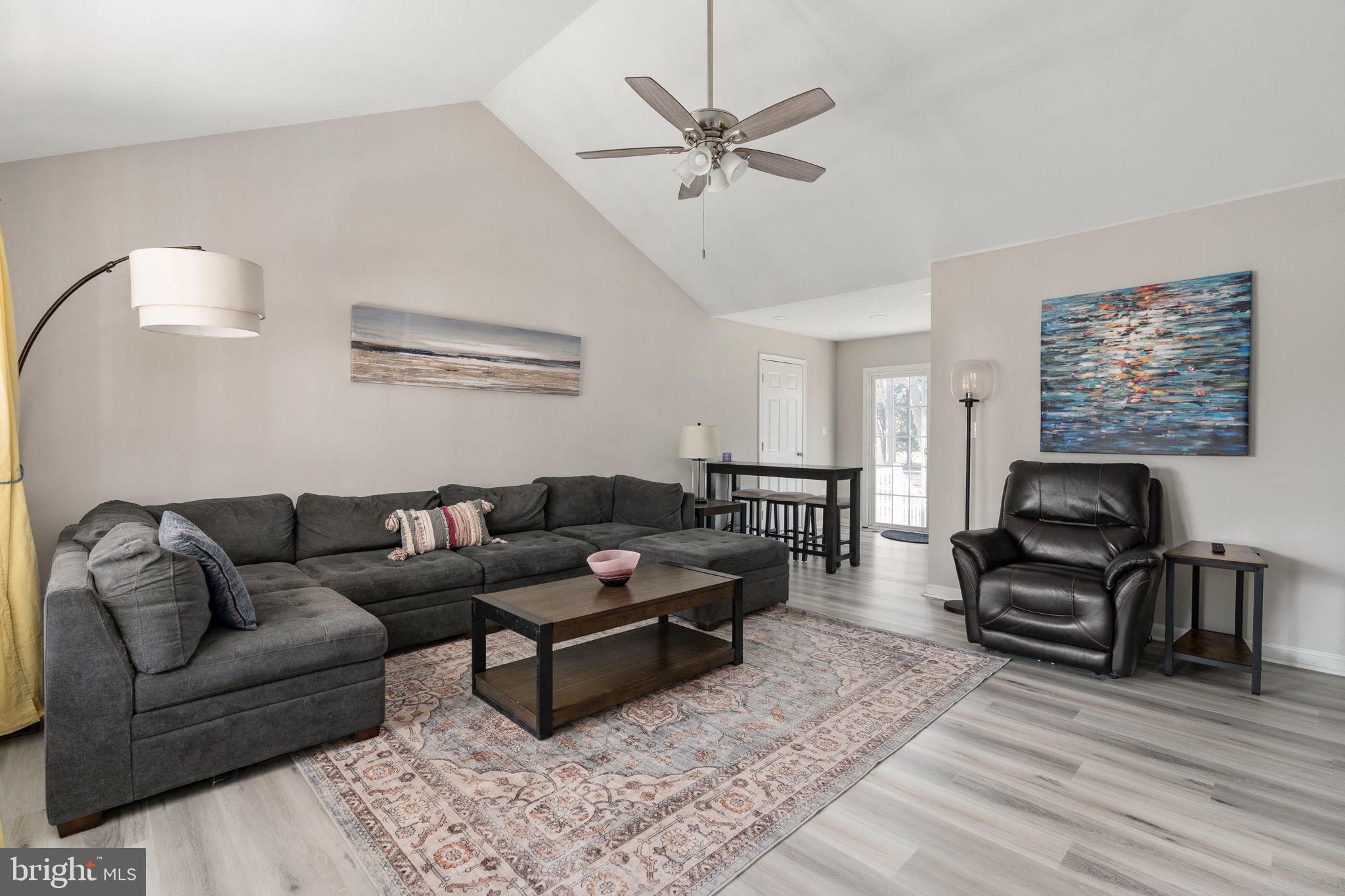 219 SANTA MARIA AVENUE