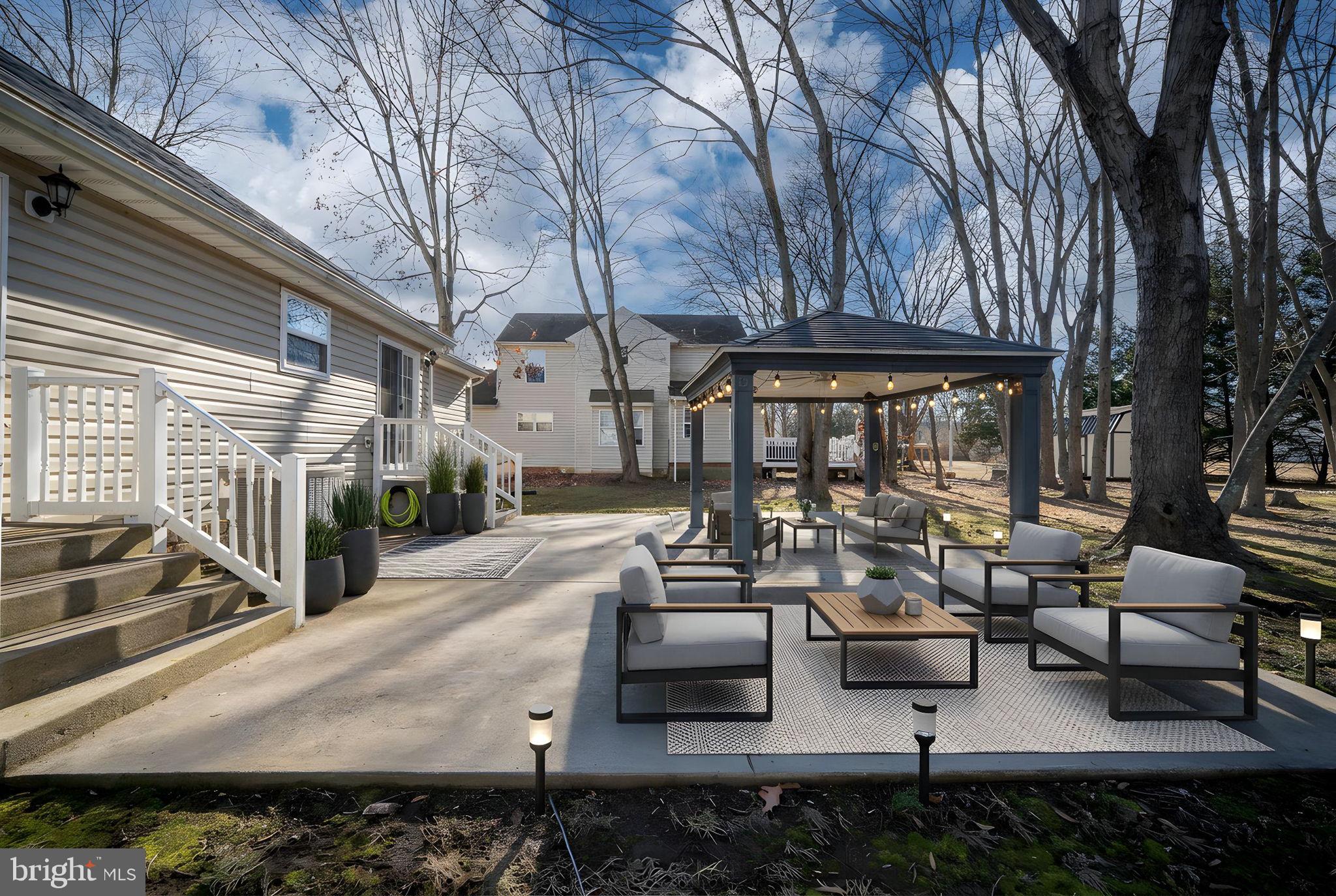 219 SANTA MARIA AVENUE