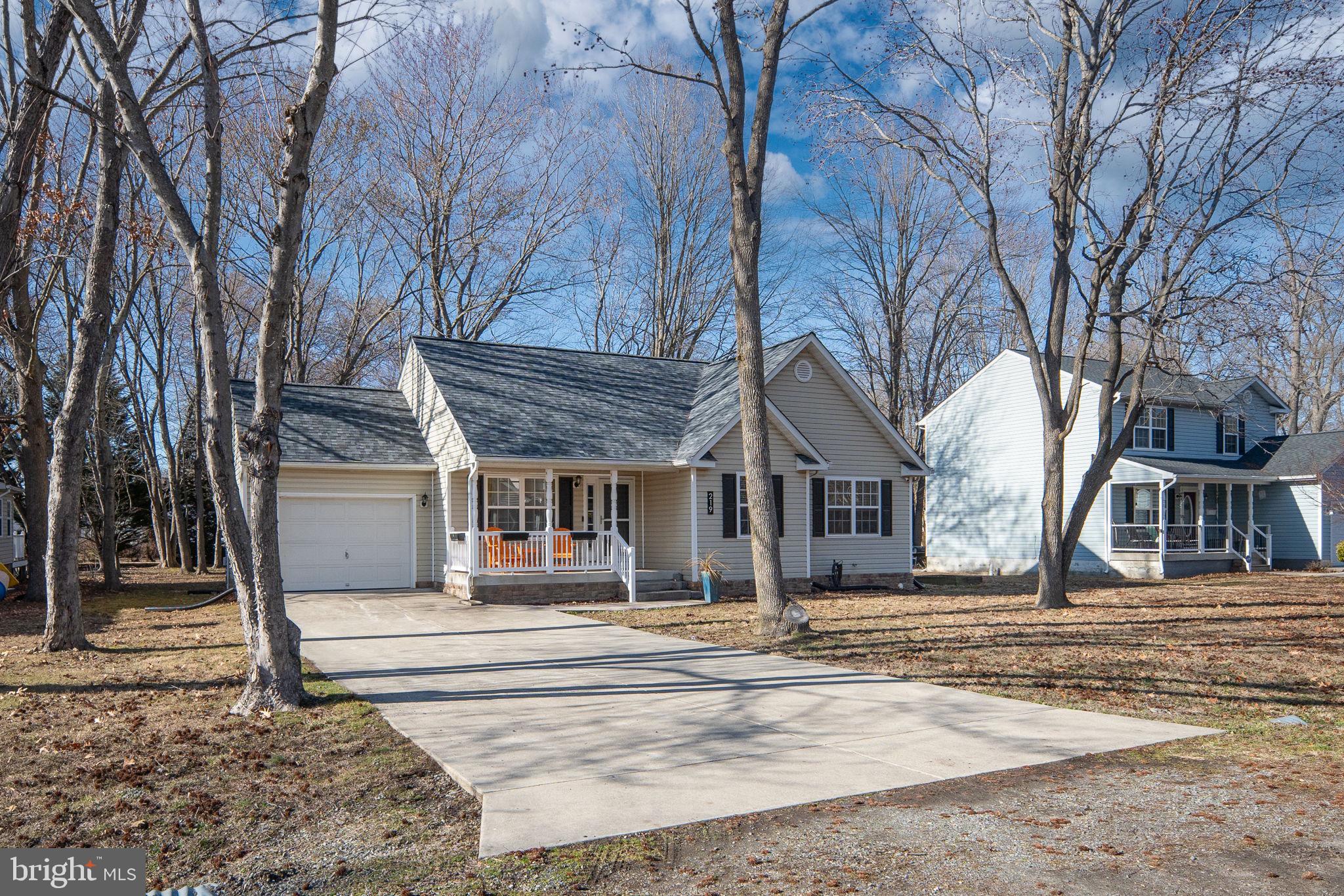 219 SANTA MARIA AVENUE