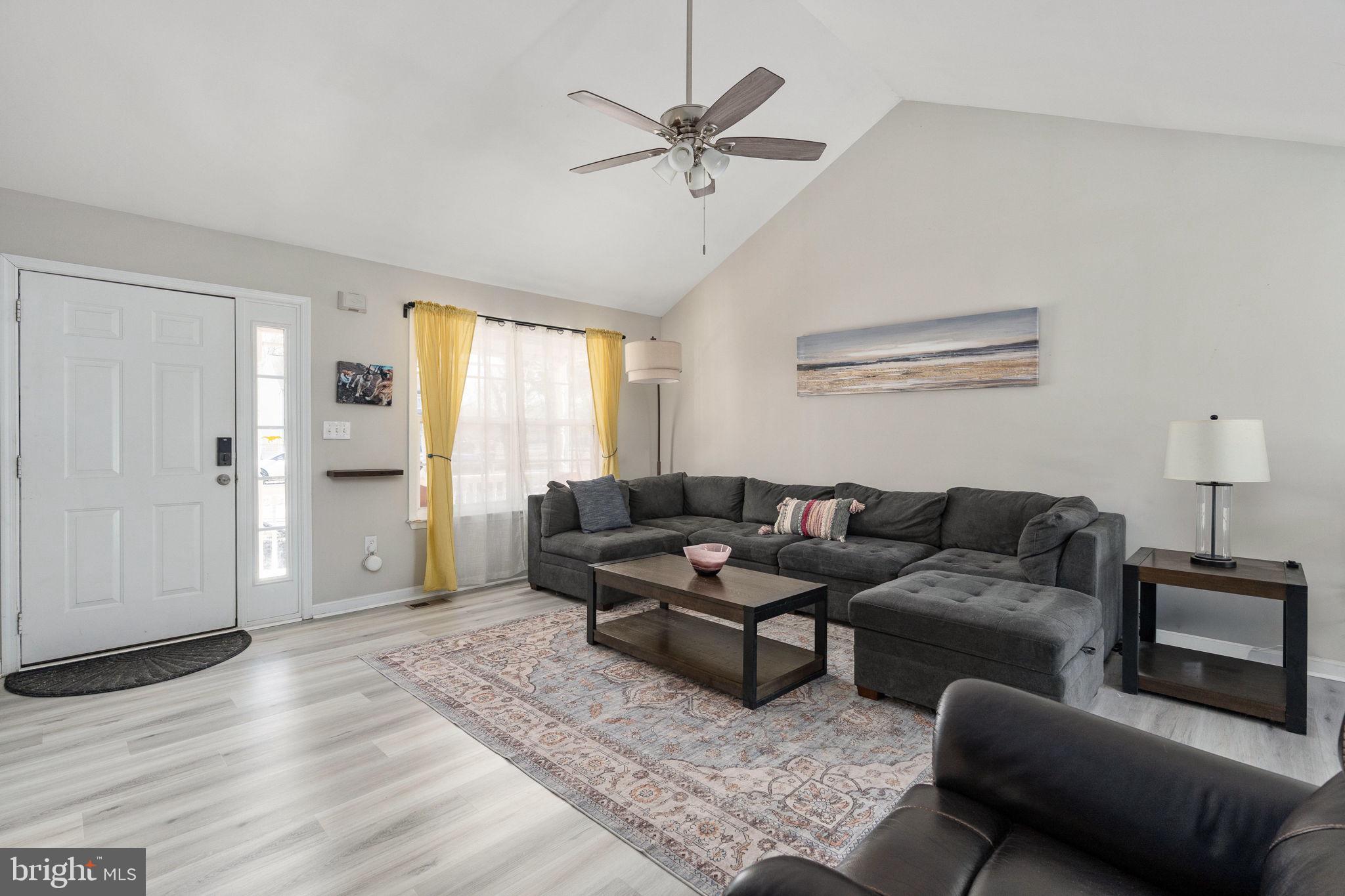 219 SANTA MARIA AVENUE