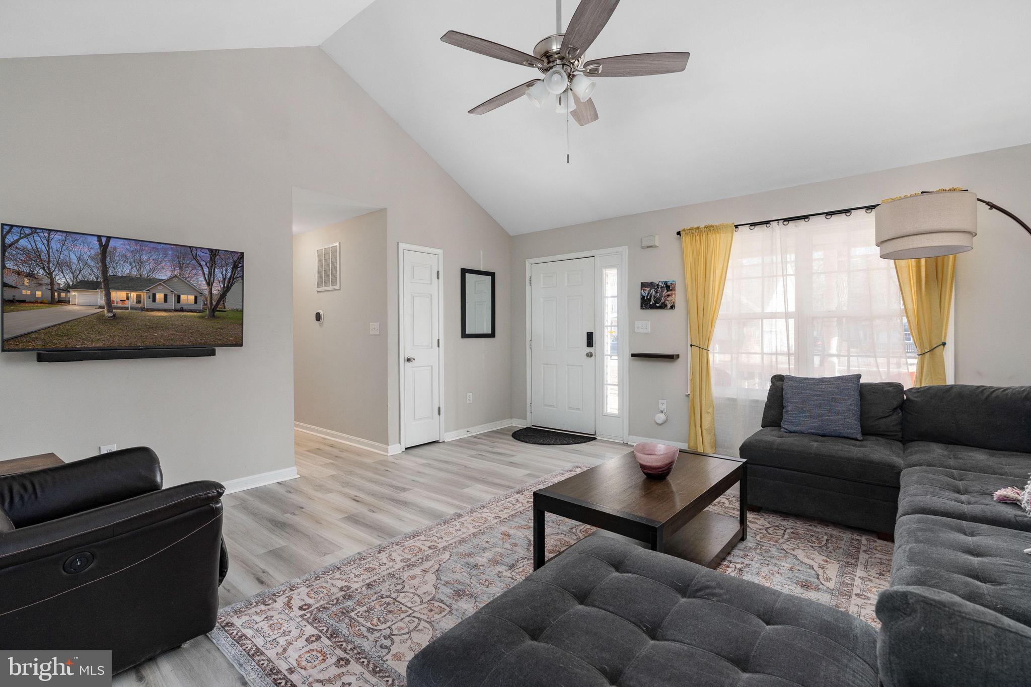 219 SANTA MARIA AVENUE