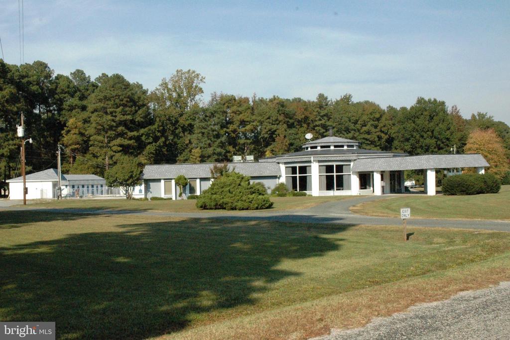 67 STERN WAY