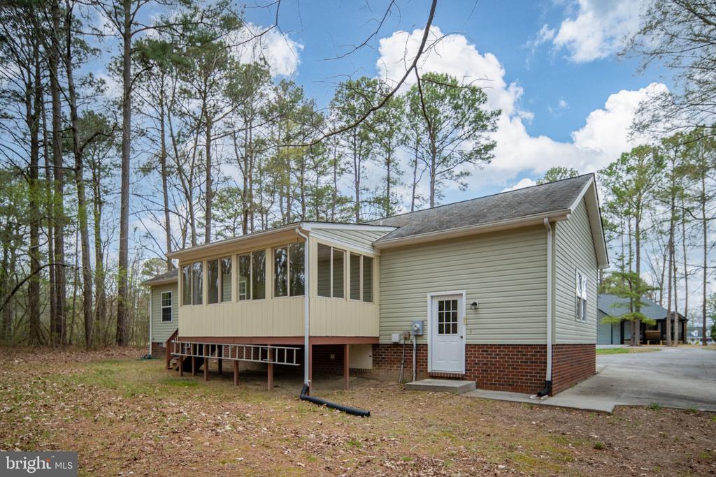 67 STERN WAY