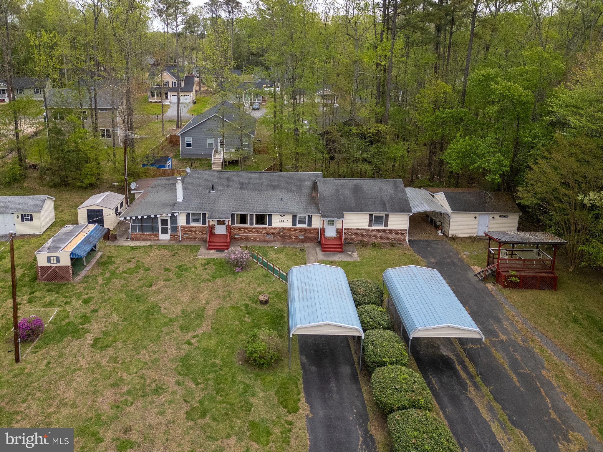 314 LAKE DRIVE