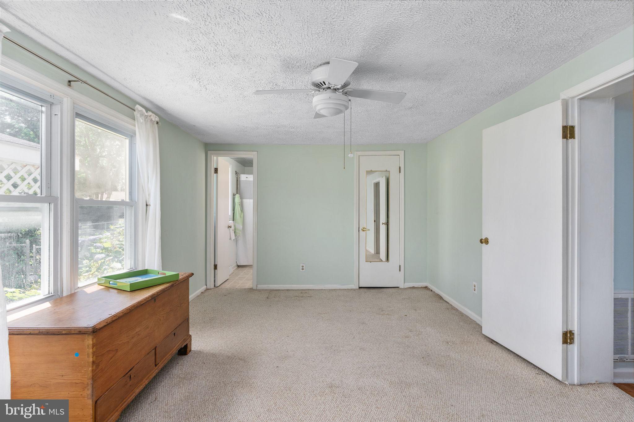 3304 RIVERVIEW DRIVE