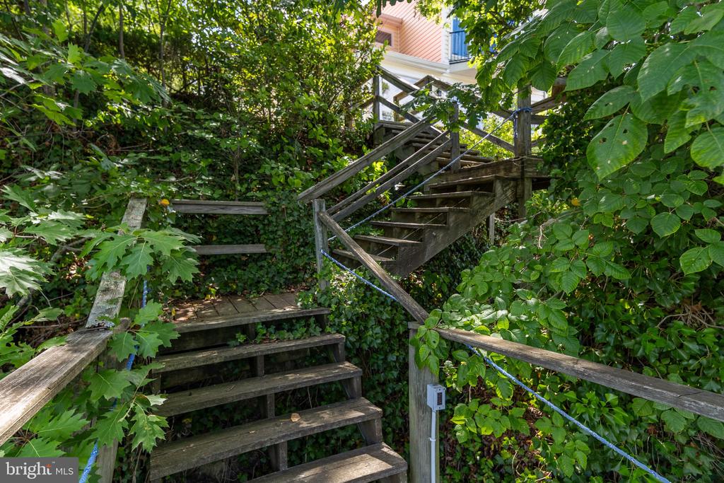 20947 RIDGE ROAD