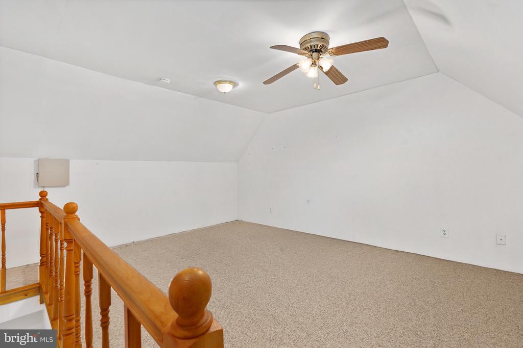 112 STRATFORD CIRCLE