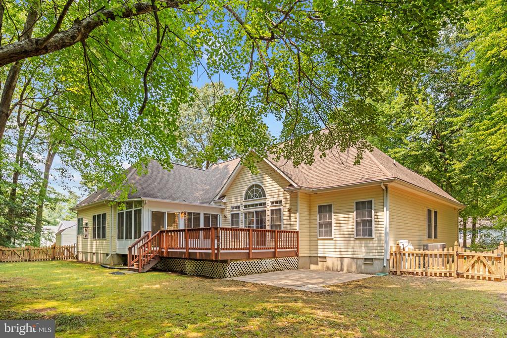 112 STRATFORD CIRCLE