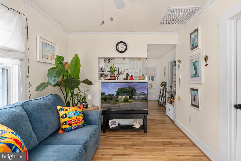 15 BANCROFT AVENUE