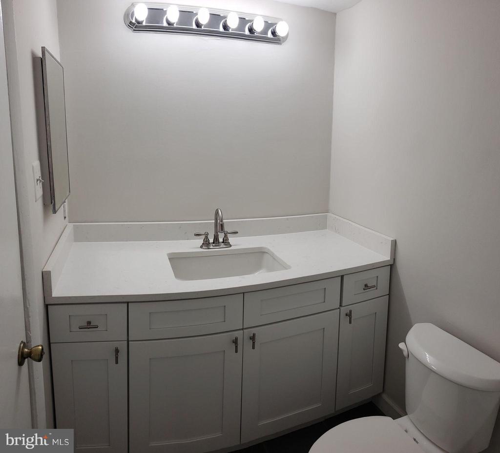 5927 QUANTRELL AVENUE Unit: 204