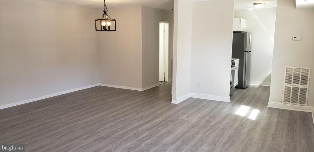 5927 QUANTRELL AVENUE Unit: 204