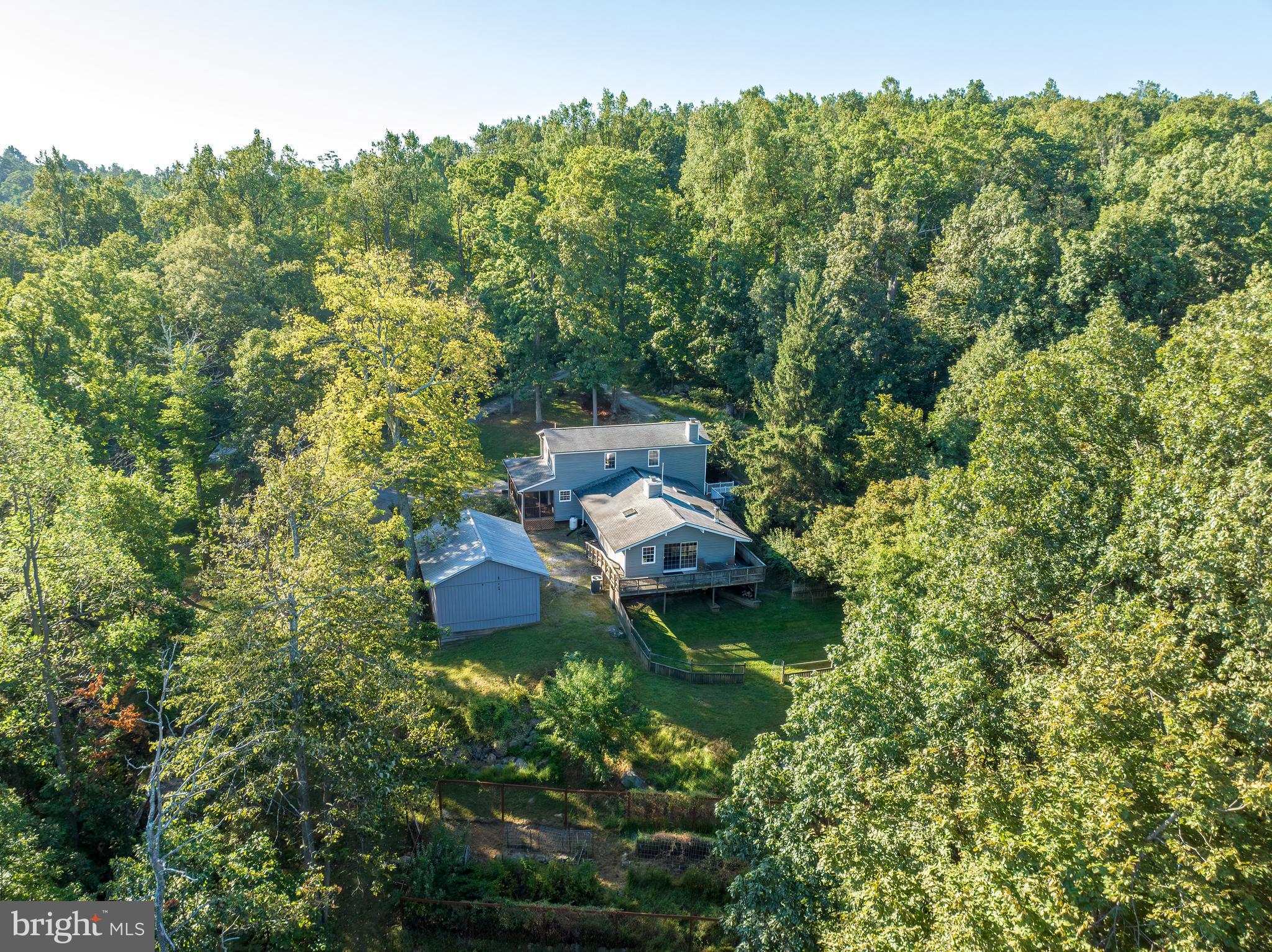 209 Skyhorse Ln