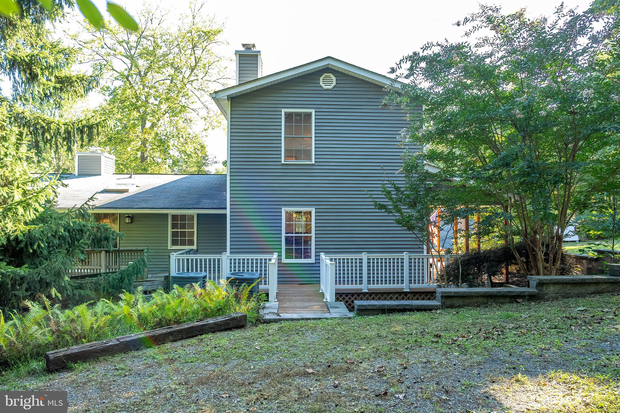 209 Skyhorse Ln