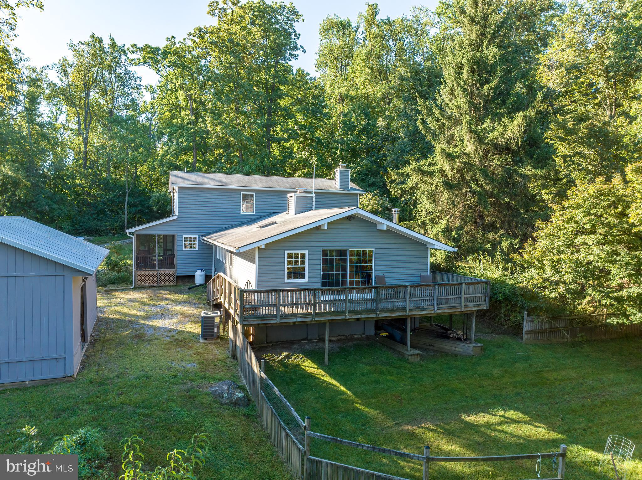 209 Skyhorse Ln