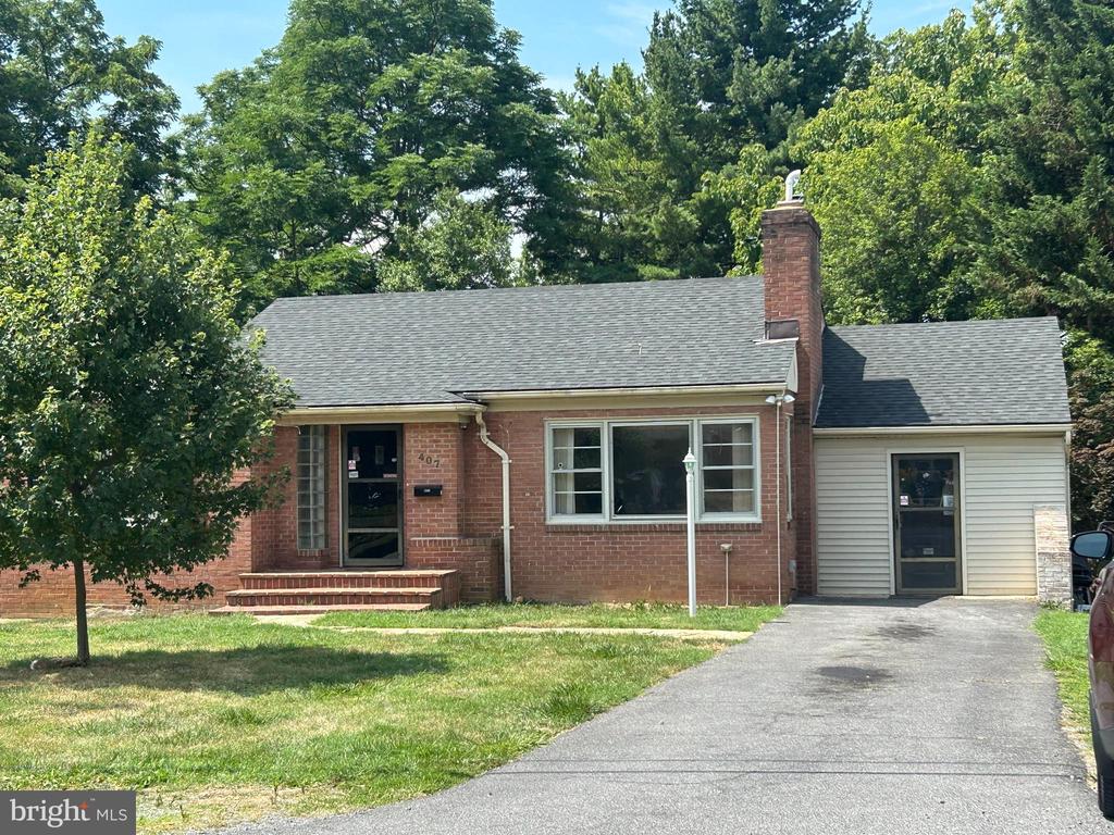 407 Walnut St