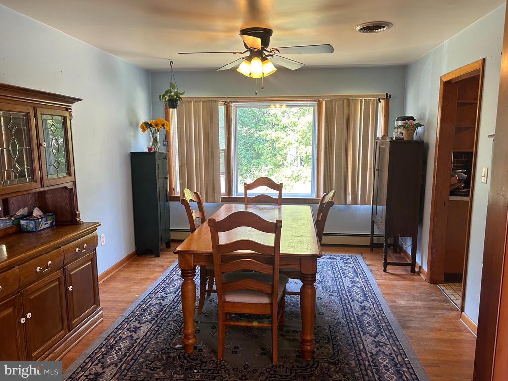 407 Walnut St