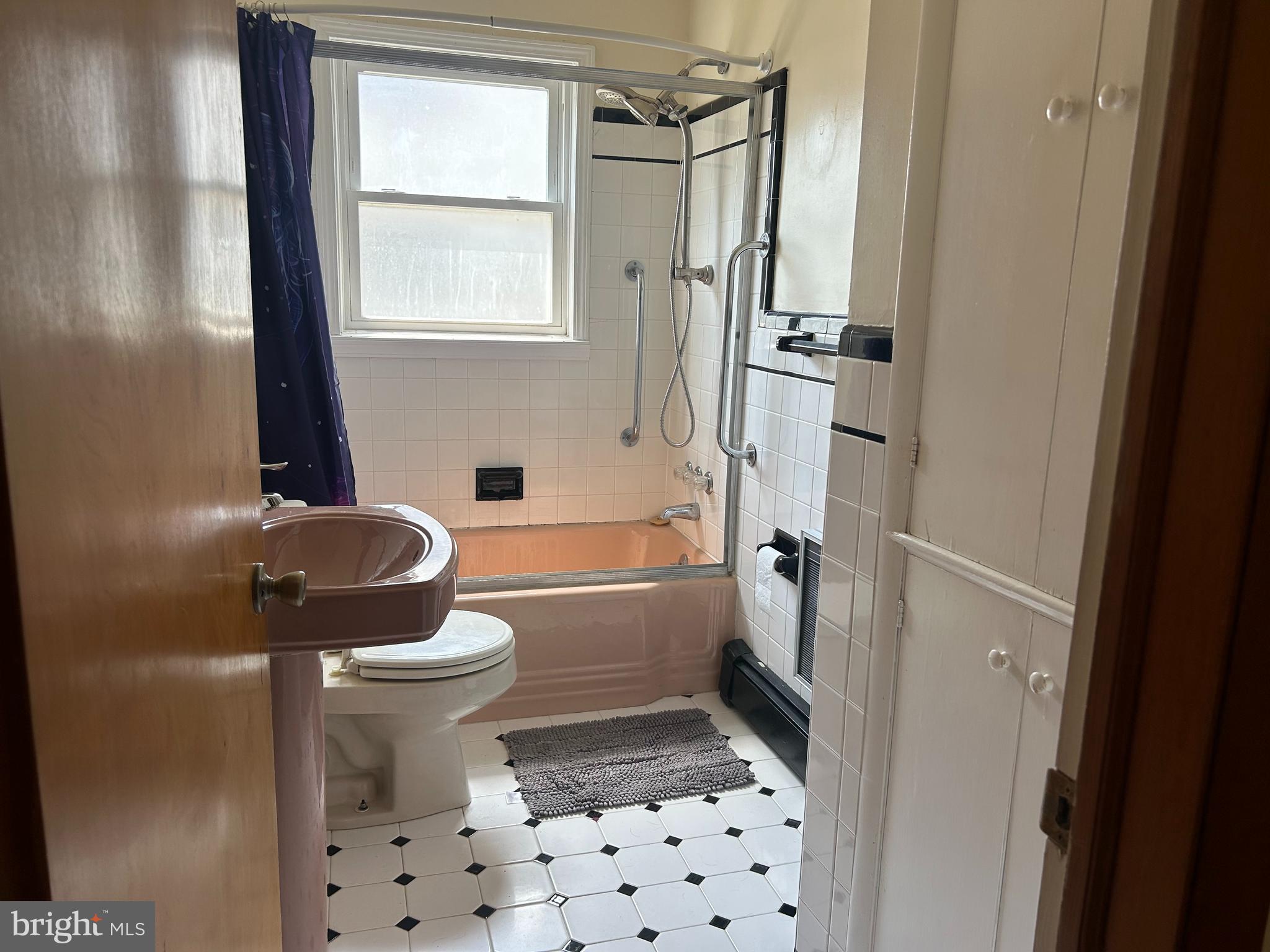 407 Walnut St